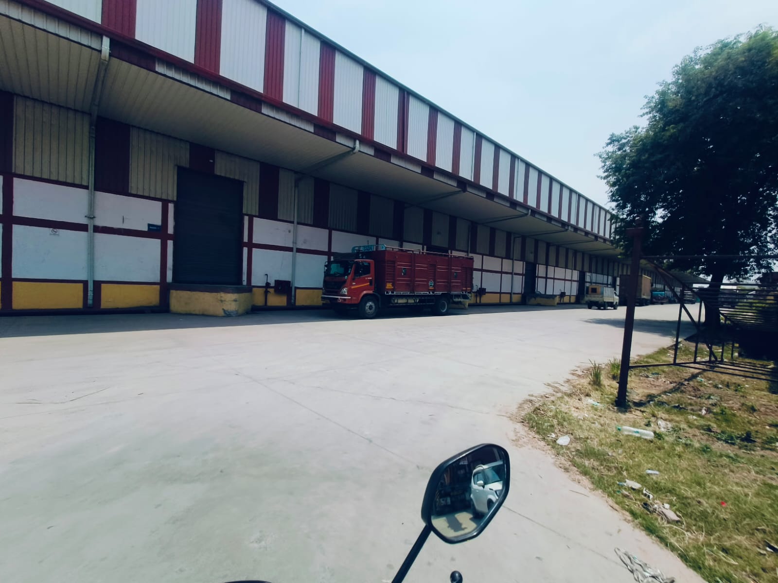 HyphenSCS-Warehouse-73425-1.png