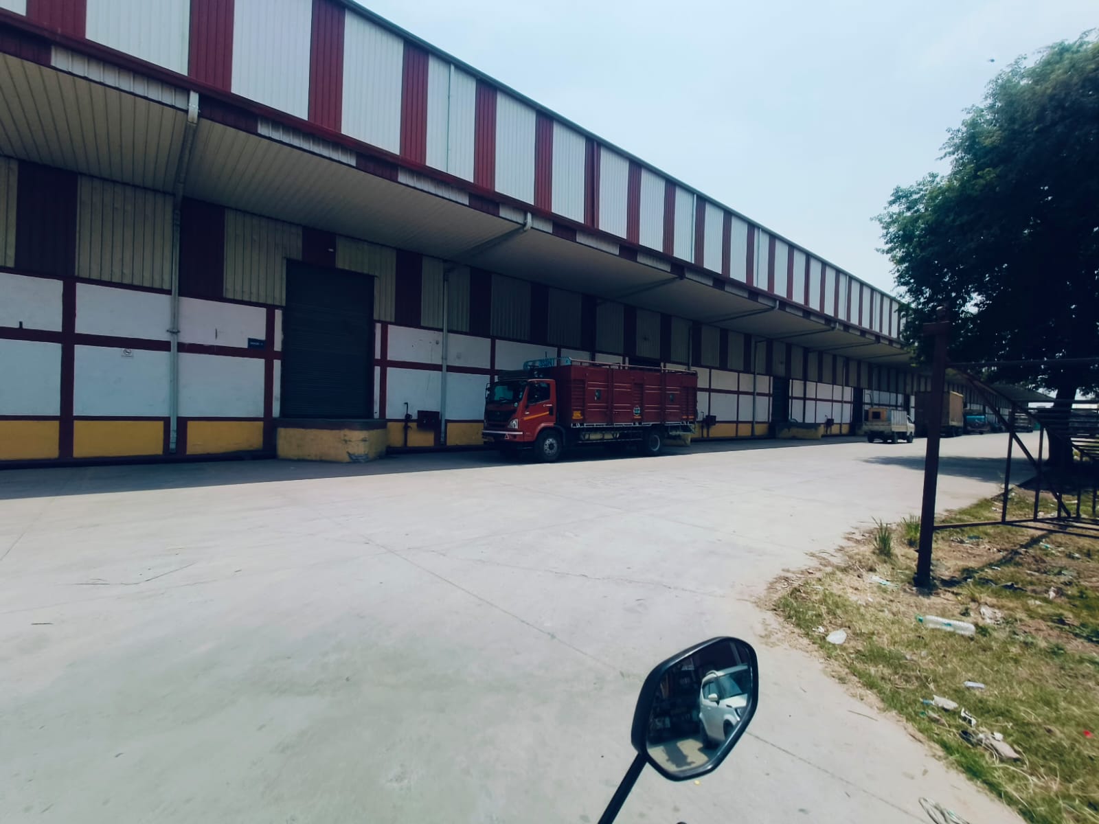 HyphenSCS-Warehouse-73425-2.png