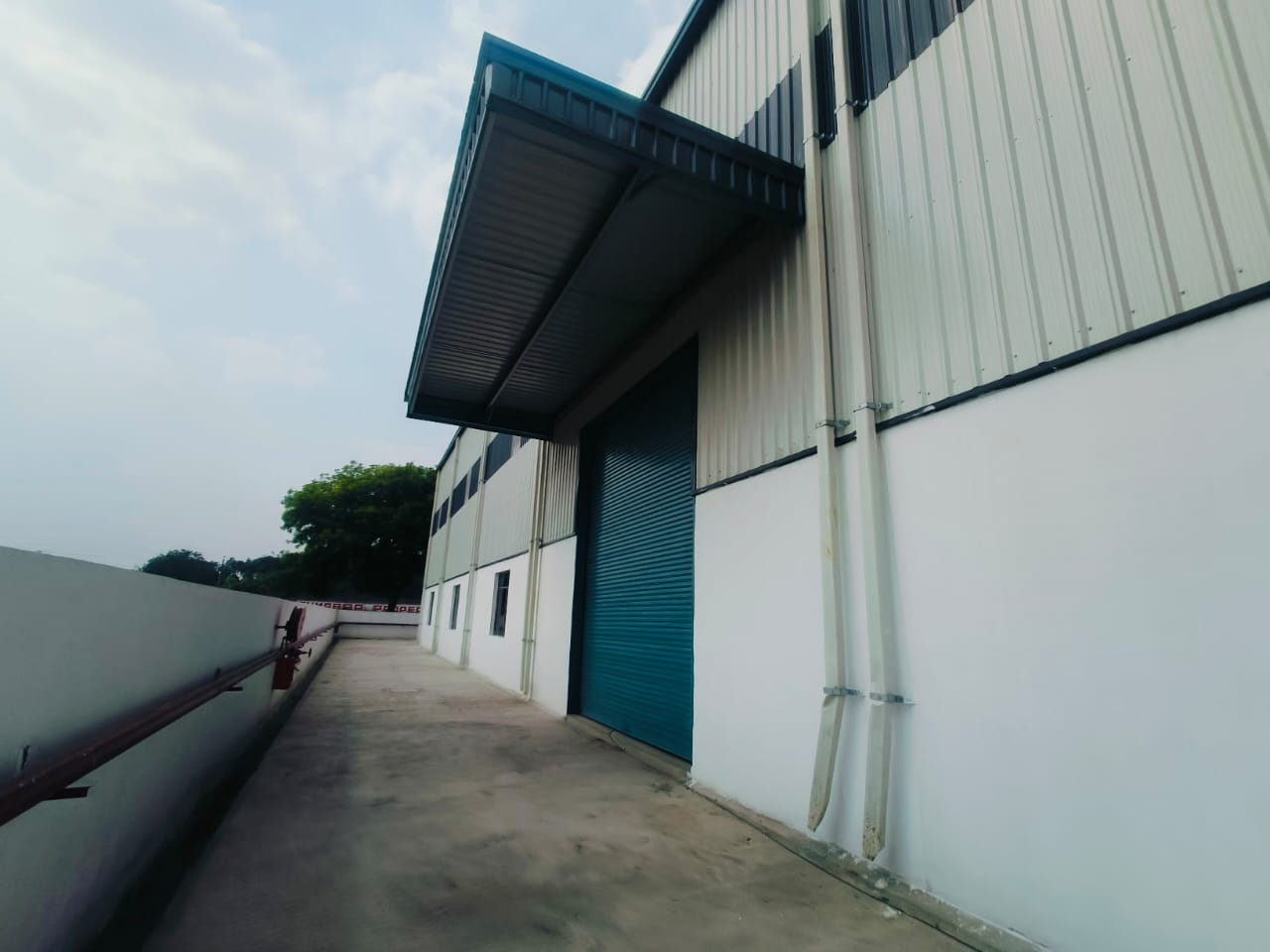HyphenSCS-Warehouse-73475-3.png