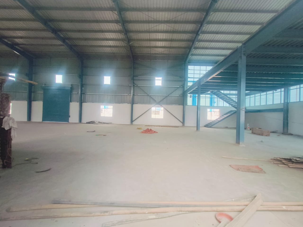 HyphenSCS-Warehouse-73475-6.png