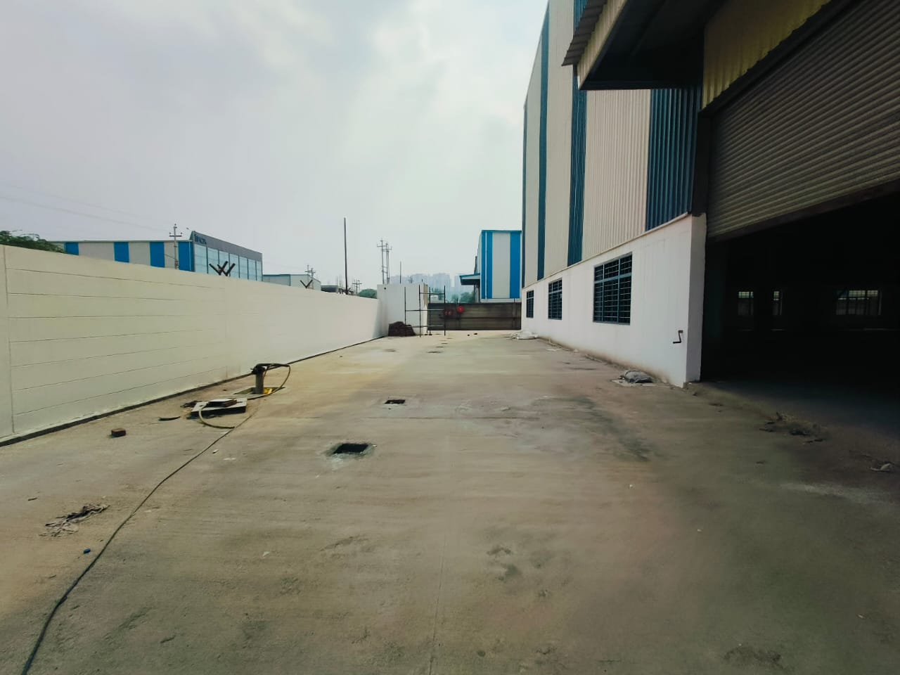 HyphenSCS-Warehouse-73476-0.png