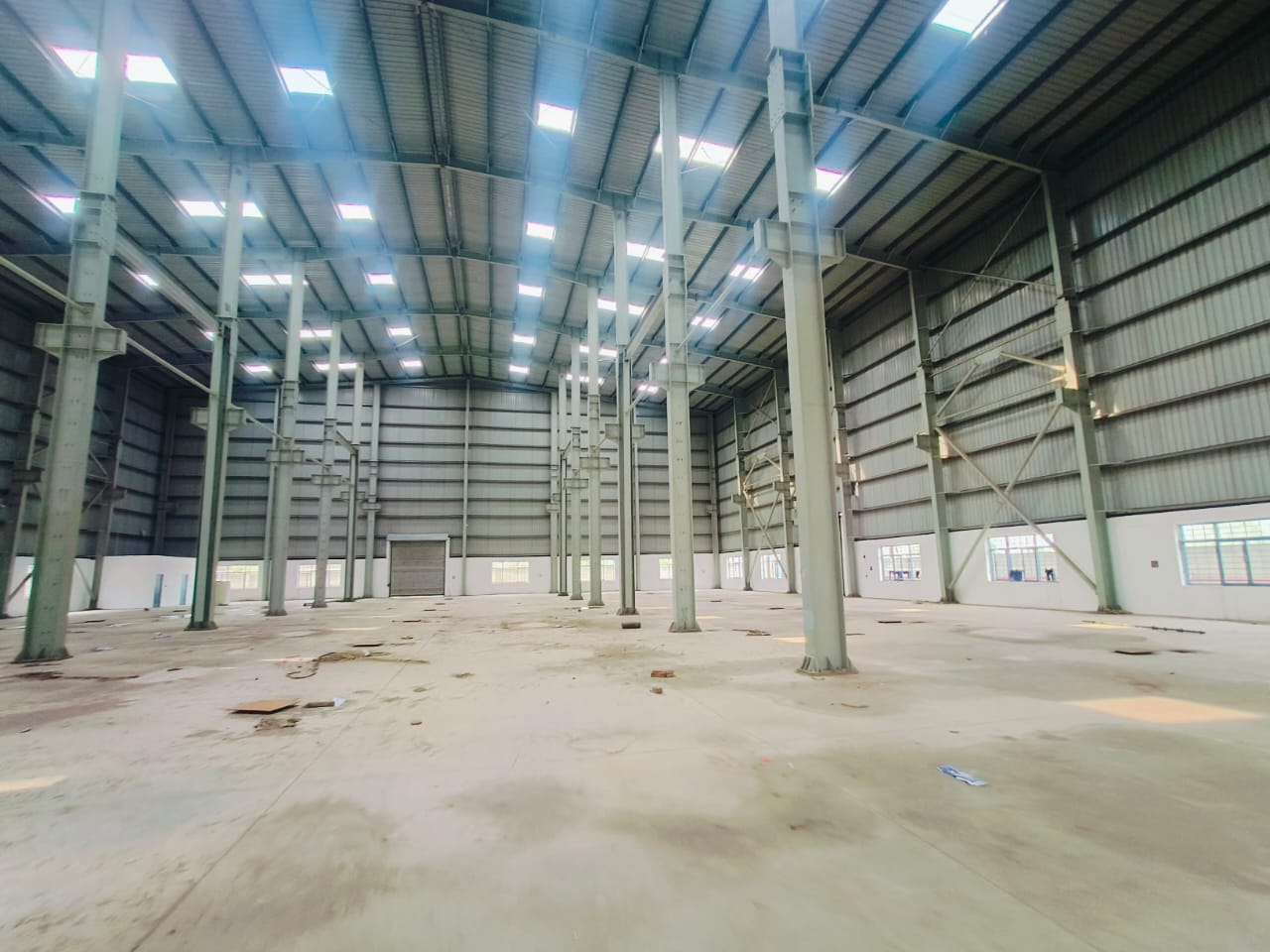 HyphenSCS-Warehouse-73476-4.png
