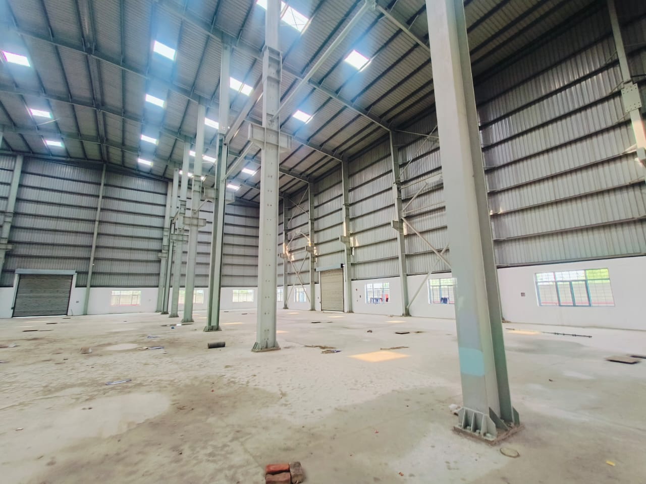 HyphenSCS-Warehouse-73476-7.png