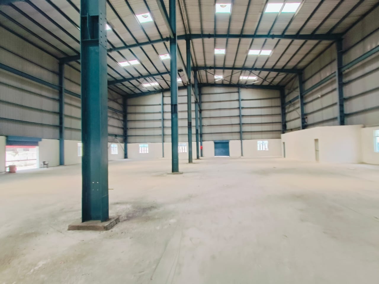 HyphenSCS-Warehouse-73624-16.png