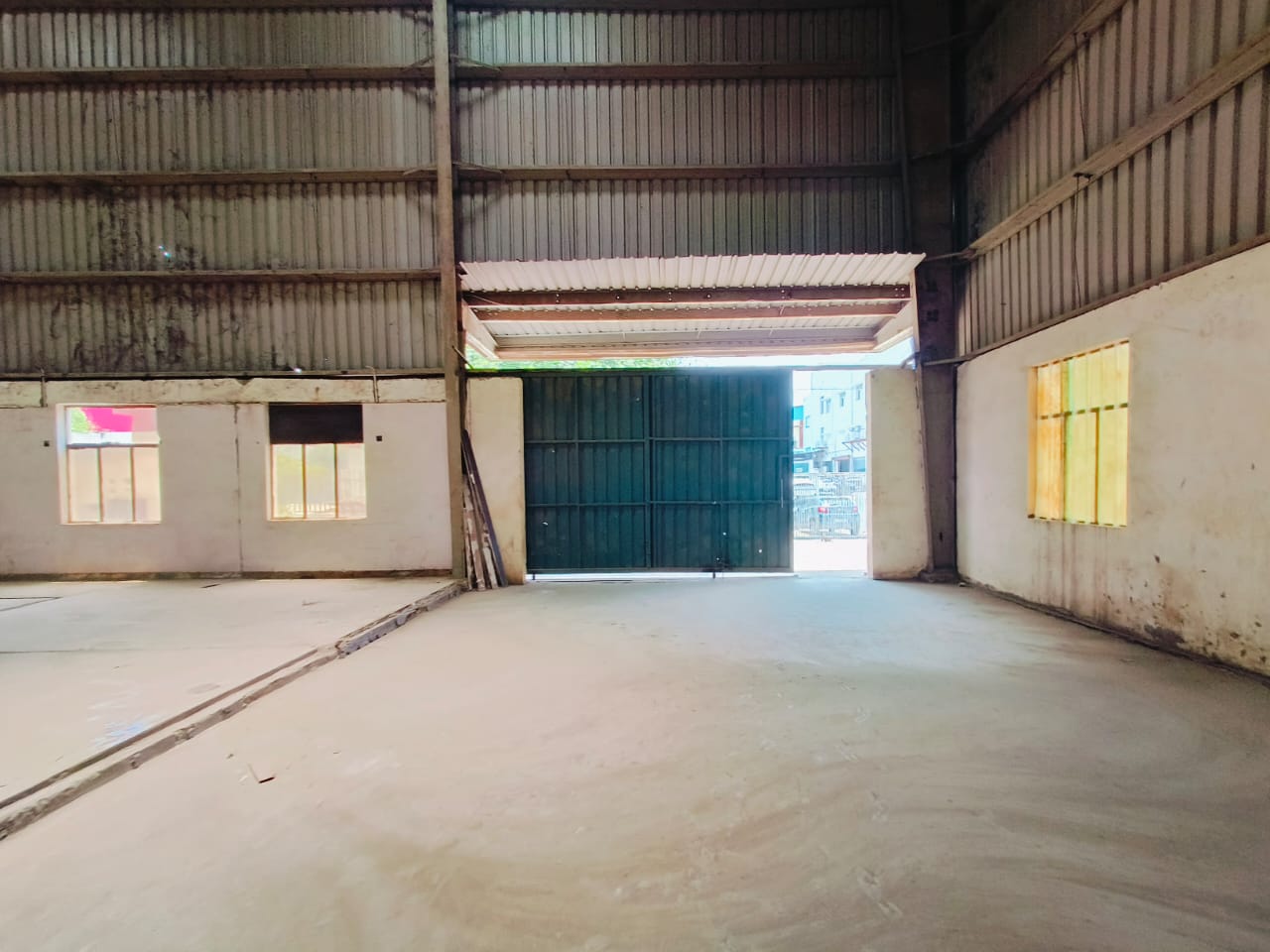 HyphenSCS-Warehouse-73626-0.png