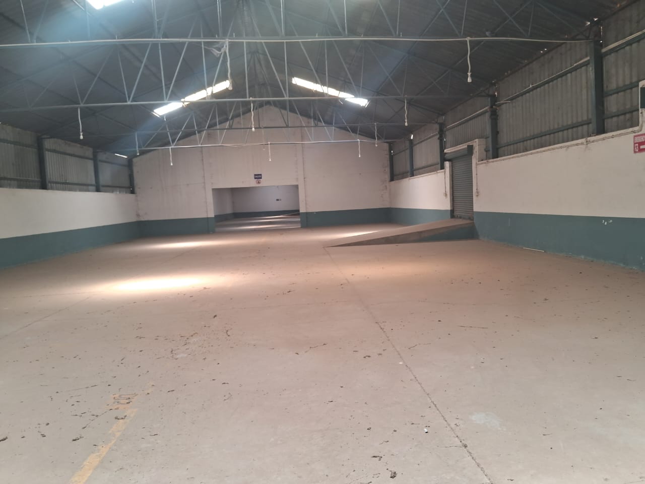 HyphenSCS-Warehouse-73837-3.png