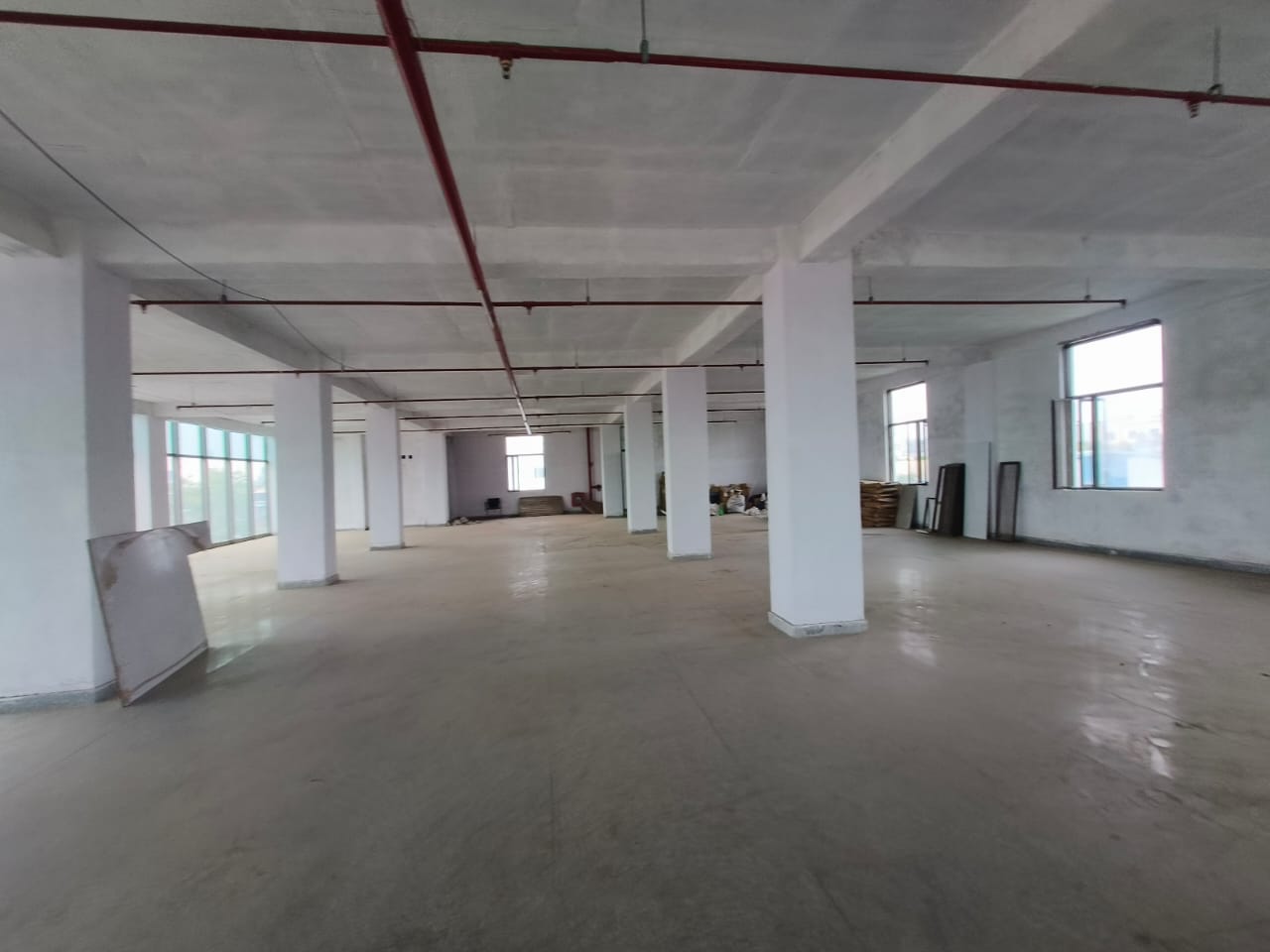 HyphenSCS-Warehouse-73885-8.png