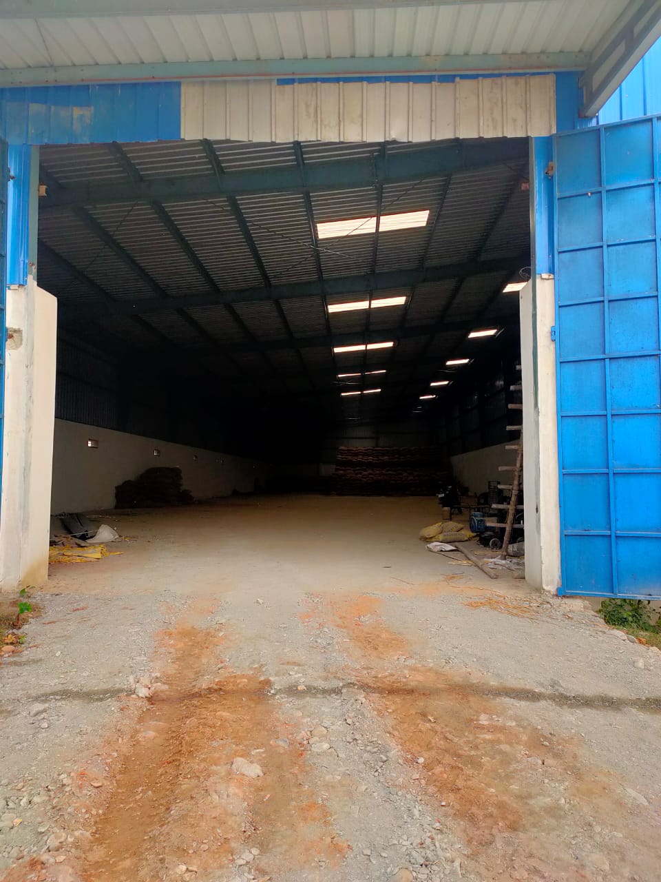 HyphenSCS-Warehouse-74414-2.png