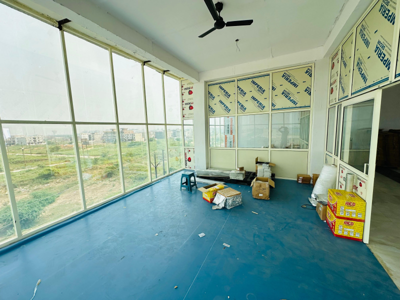 5,600 sq.ft Warehouse Available in Greater Noida, Uttar Pradesh